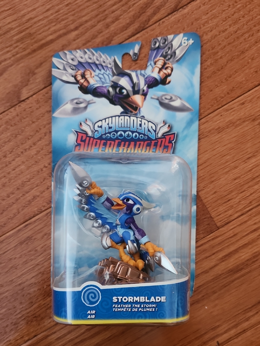 Skylanders SuperChargers Stormblade Figure - Blue & Yellow